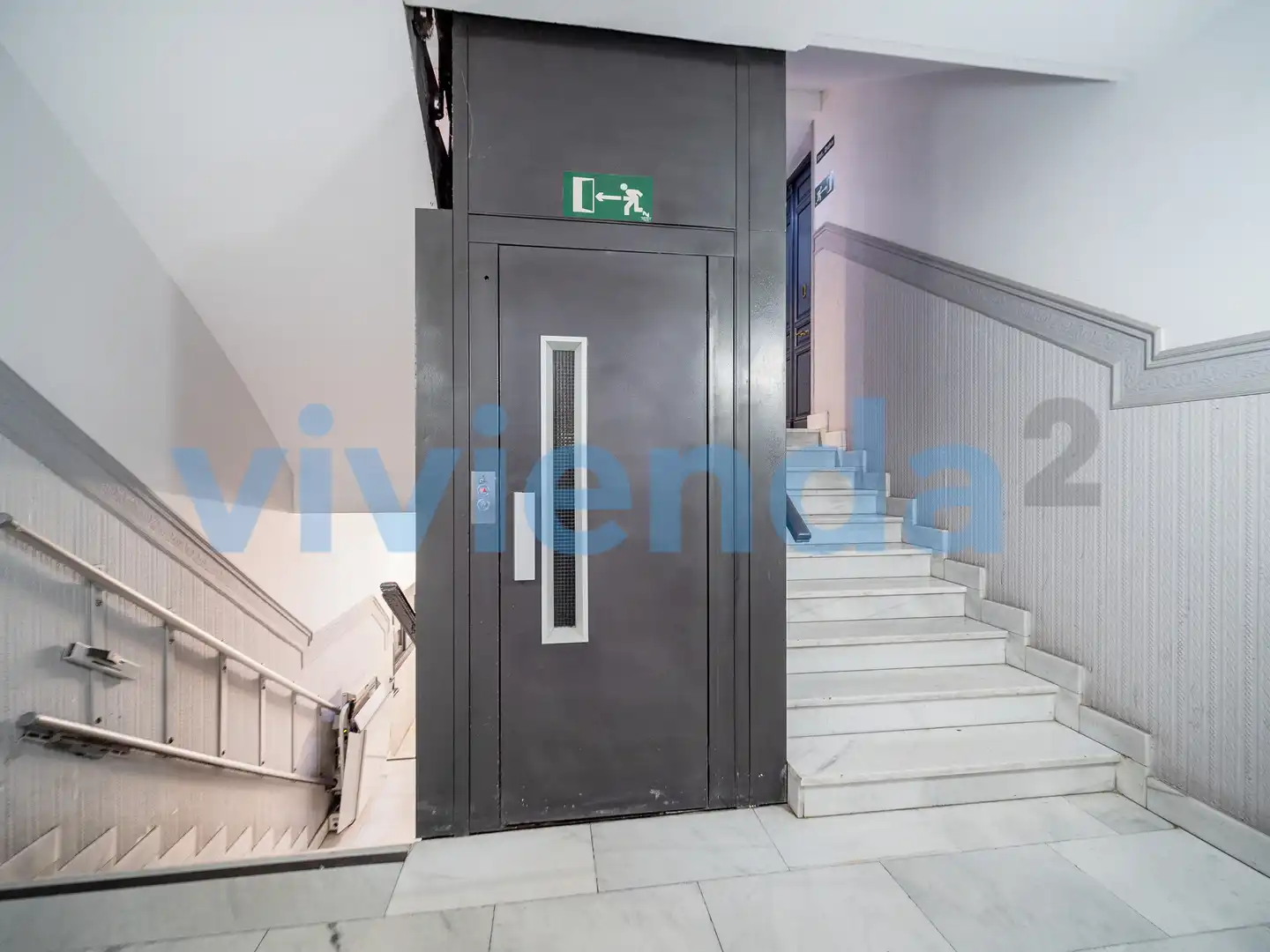 Flat for sale in Madrid  with Air Conditioner, Heating and Furnished
