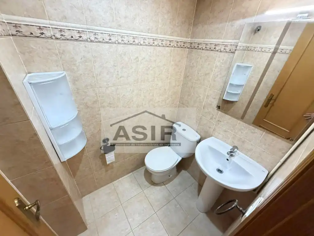 Bathroom of Study for sale in Alzira  with Air Conditioner