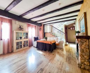 Living room of Single-family semi-detached for sale in  Jaén Capital  with Air Conditioner, Terrace and Storage room