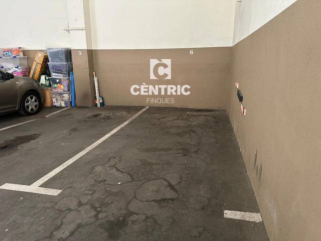 Garaje en Venta en Segle XX