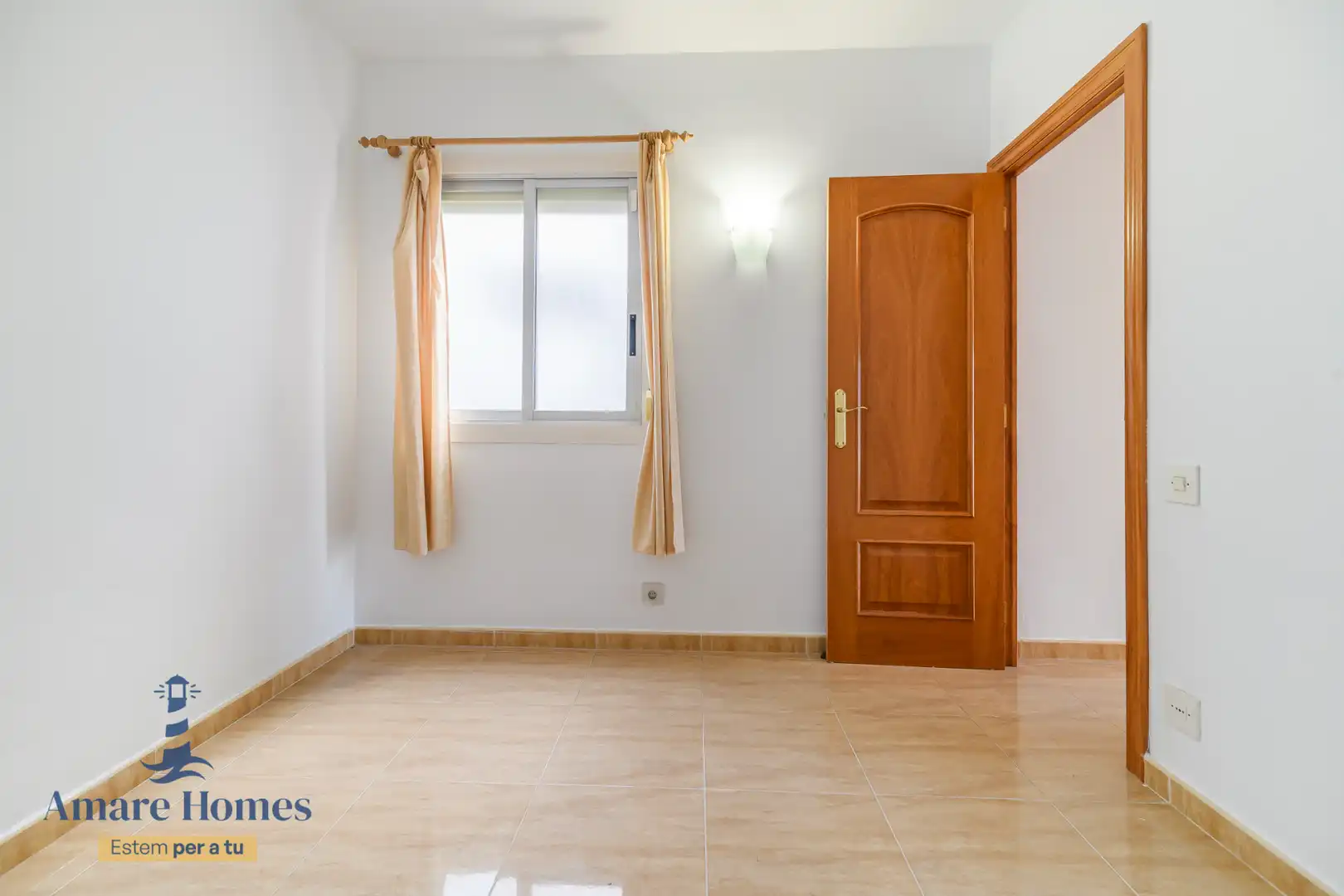 Ático en venta en Castelldefels con Terraza y Horno
