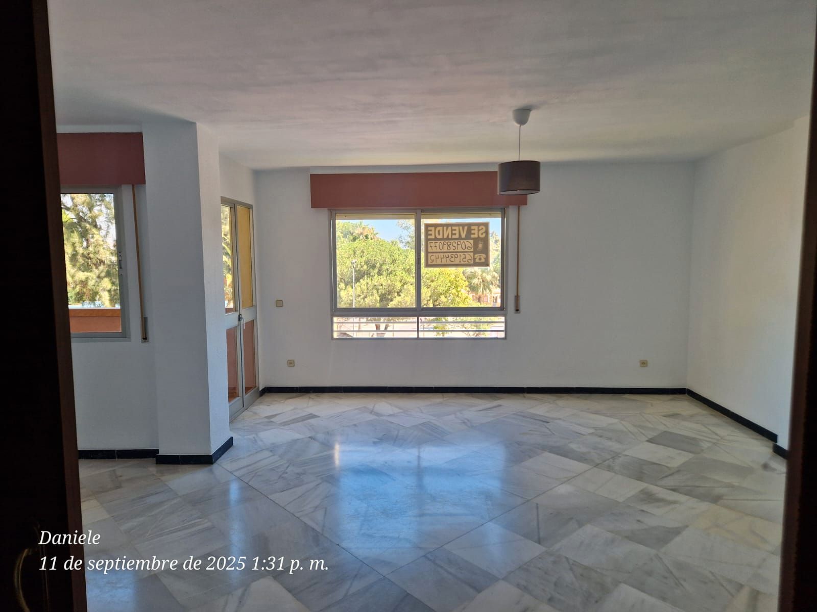 Living room of Flat for sale in Marbella  with Air Conditioner, Heating and Terrace