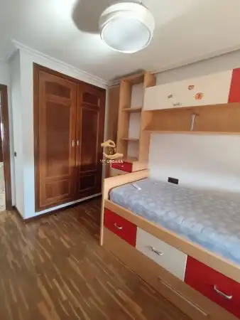 Flat with terrace to rent in SAAVEDRA Y FAJARDO, imagen 4
