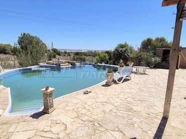 Casa rústica con piscina en venta en Orihuela Costa