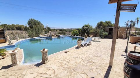 Finca en venta en Torrevieja, 8 dormitorios.