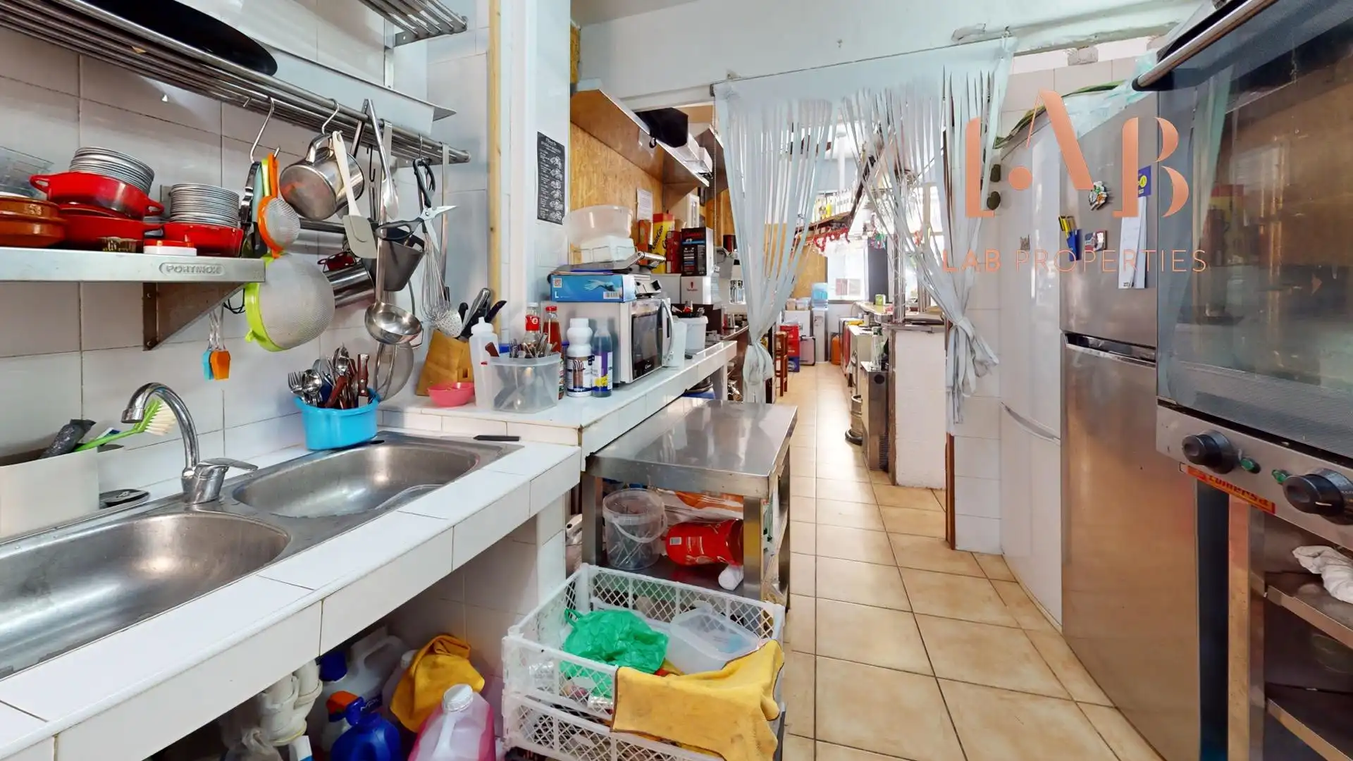 Kitchen of Commercial properties for rent in  Palma de Mallorca  with Air Conditioner and Furnished