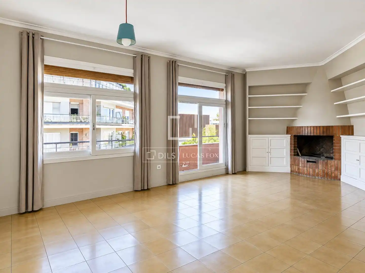 Exterior view of Flat for sale in Eixample