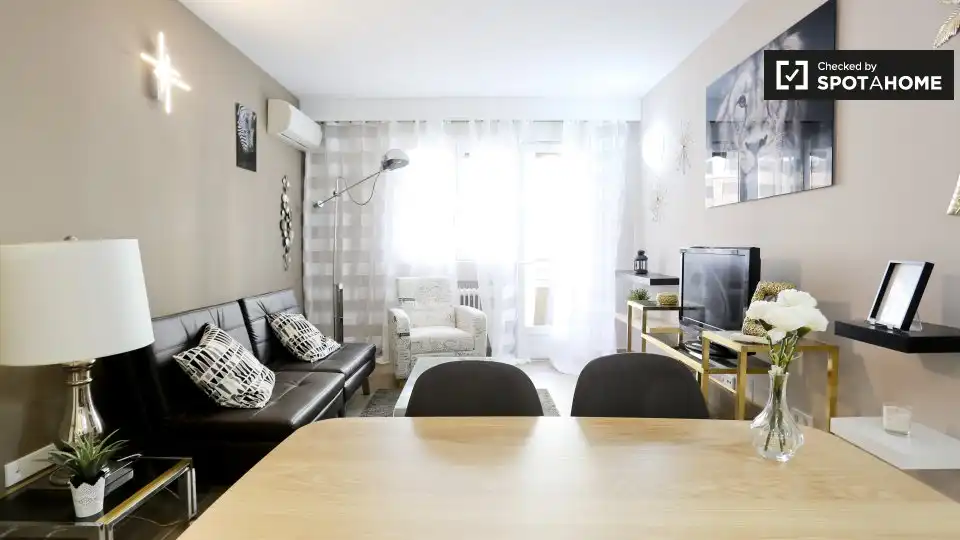 Piso con terraza en alquiler en Chamartín, imagen 2