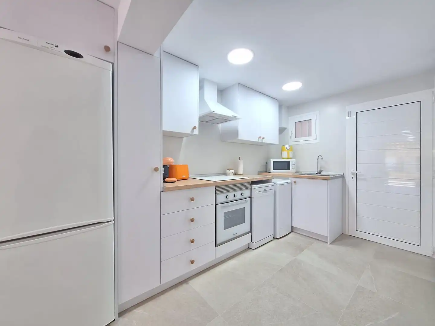 Kitchen of Apartments for sale in Cullera  with Air Conditioner and Balcony