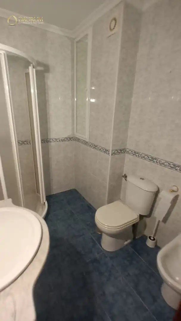 Baño de Piso en venta en Sevilla con Terraza