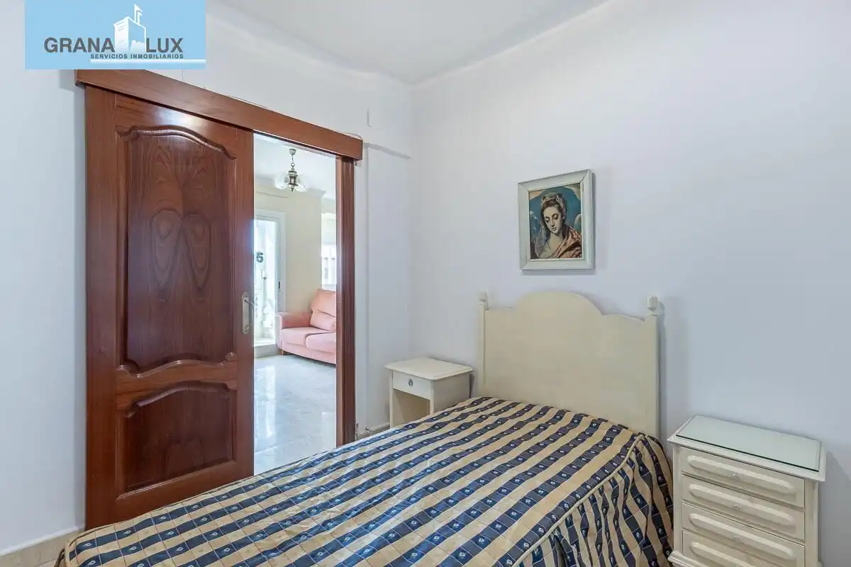 Schlafzimmer von Wohnung zum Verkauf in Granada mit Klimaanlage und Heizung