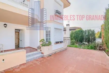 Houses for sale in Albolote