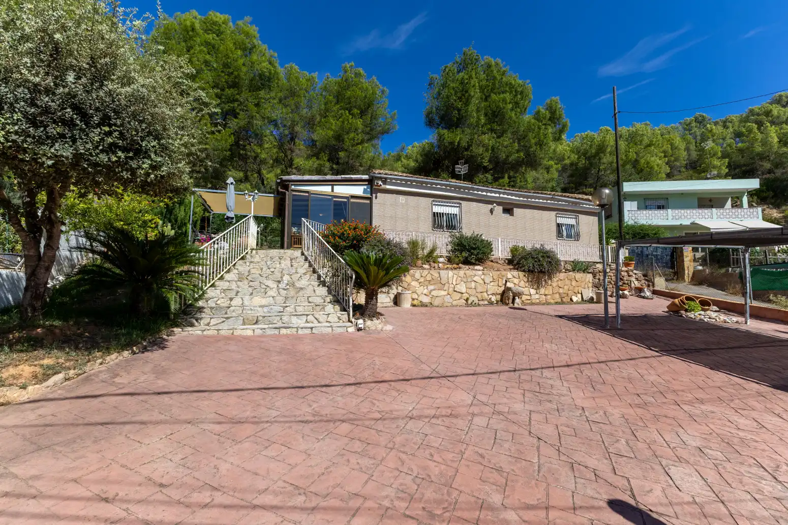 Vista exterior de Casa o xalet en venda en Albalat dels Tarongers amb Terrassa i Moblat