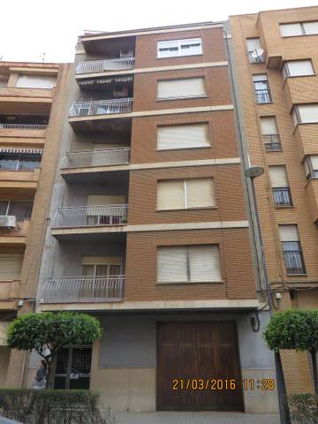 Piso en Venta en C/ Gomez Ferrer en Zona La Ermita
