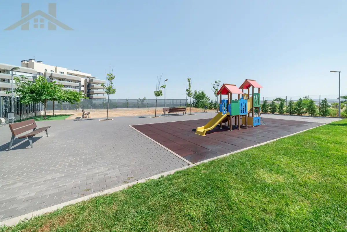 Terraza de Casa adosada en venta en Rivas-Vaciamadrid con Aire acondicionado, Calefacción y Jardín privado