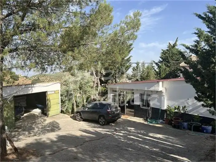 Casa rustica in vendita a Castillo de Locubín