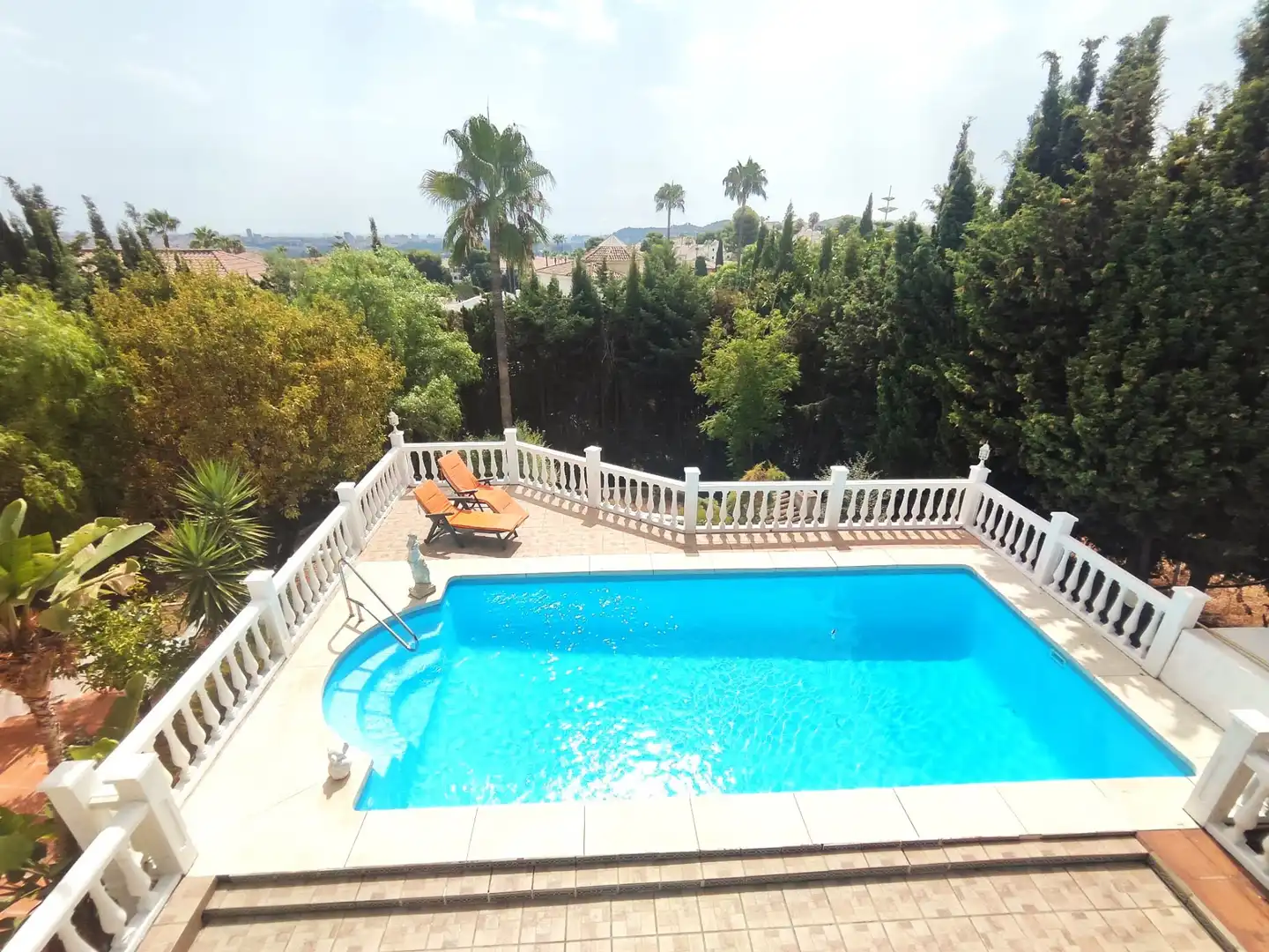 Chalet con piscina en venta en Hipódromo - Cerrado del Águila, imagen 2