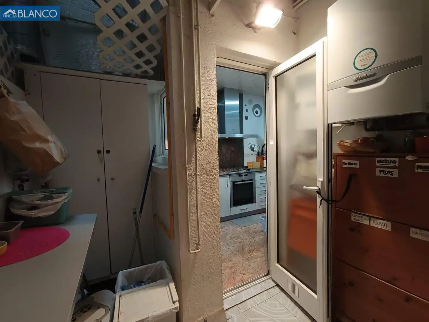 Cocina de Piso en venta en L'Hospitalet de Llobregat con Aire acondicionado, Calefacción y Parquet