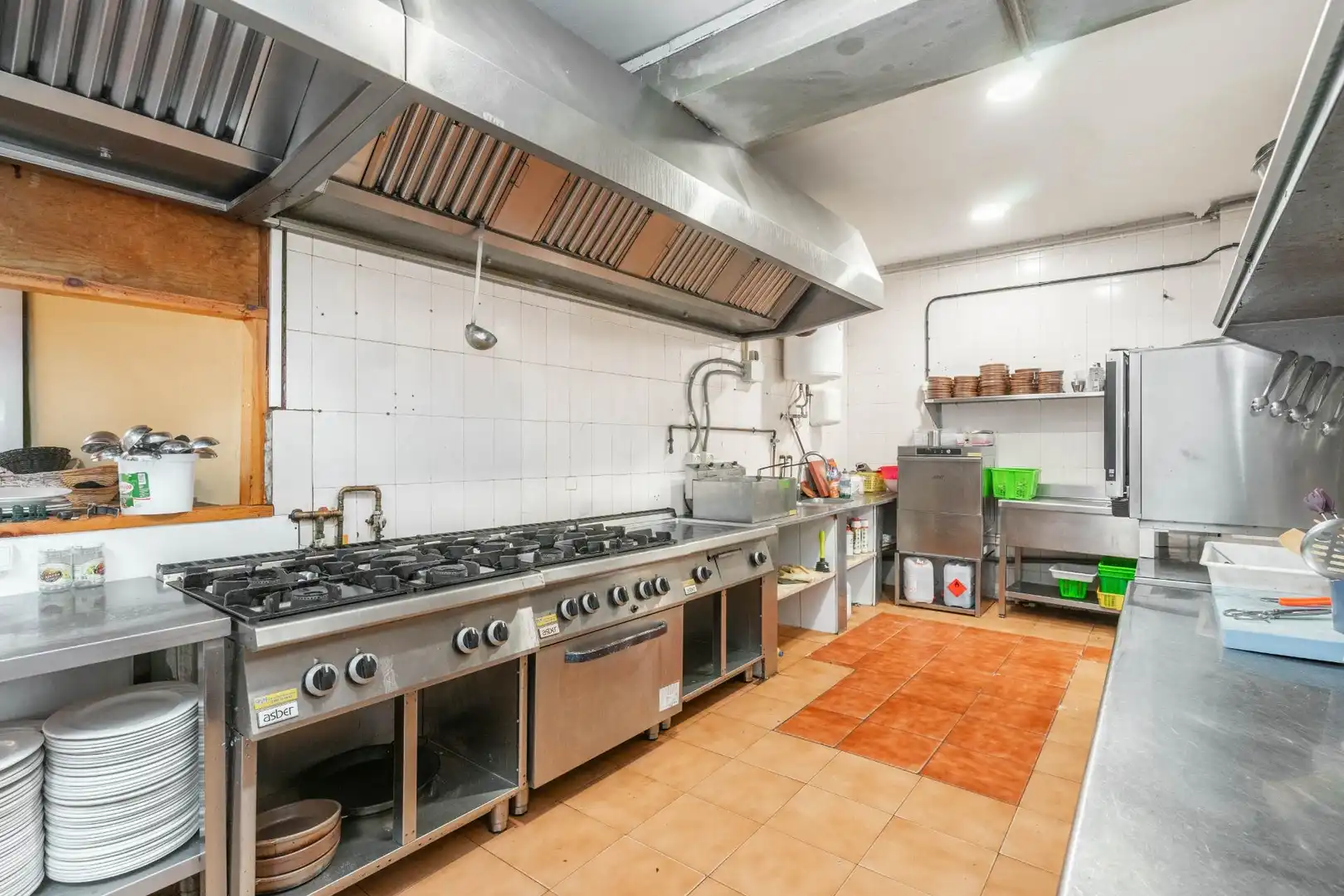 Cocina de Local en venta en Gijón  con Amueblado