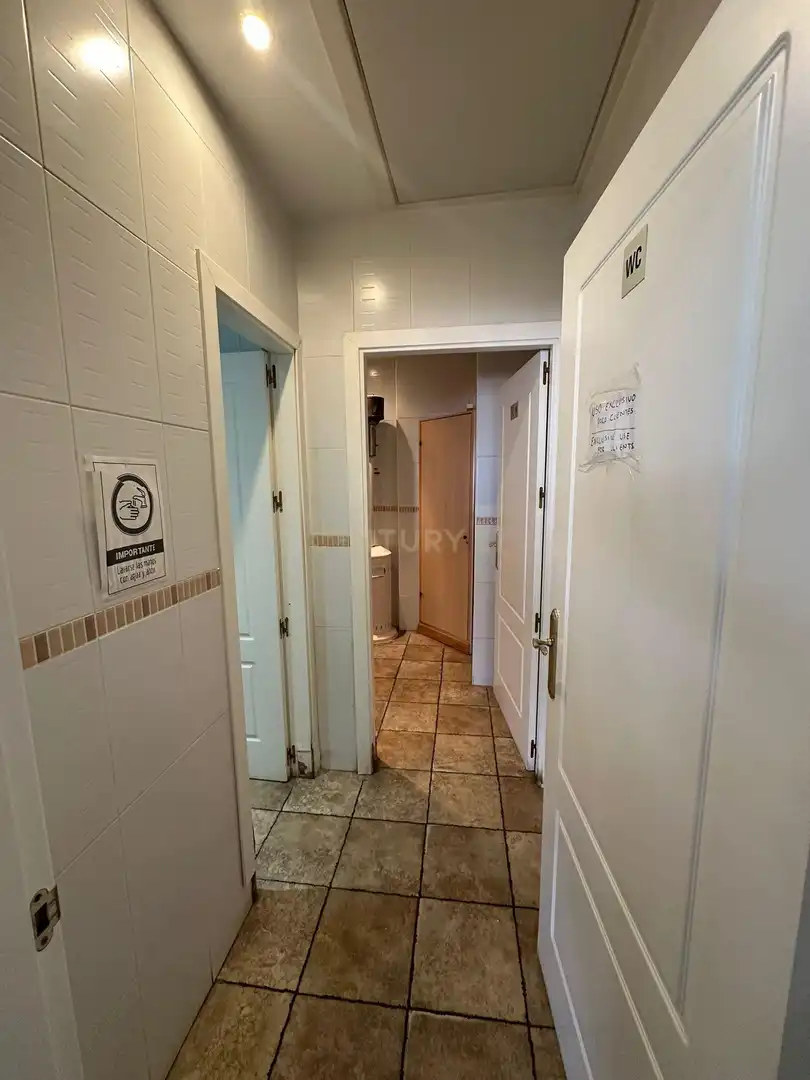 Local en traspaso en Fuengirola con Aire acondicionado