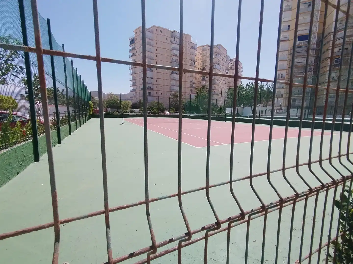Parking de Apartamento de alquiler en Torrenueva Costa con Jardín privado, Terraza y Amueblado