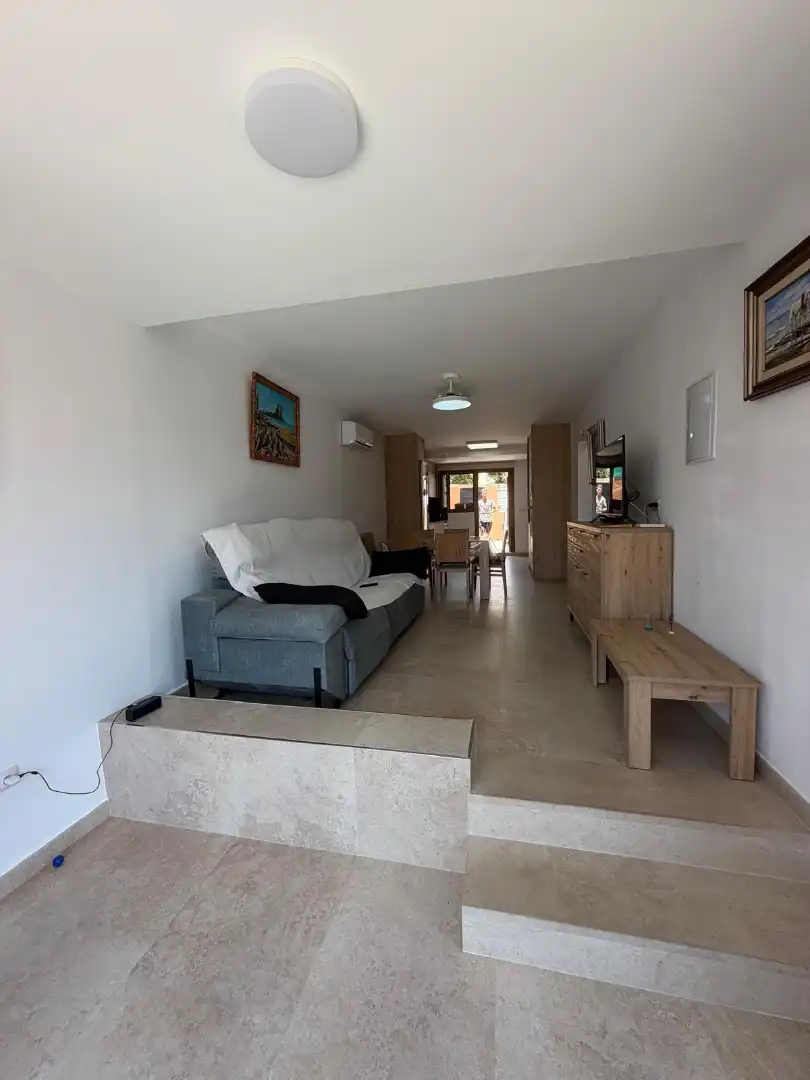 Sala d'estar de Casa o xalet de lloguer en Calpe / Calp amb Aire condicionat, Jardí privat i Terrassa