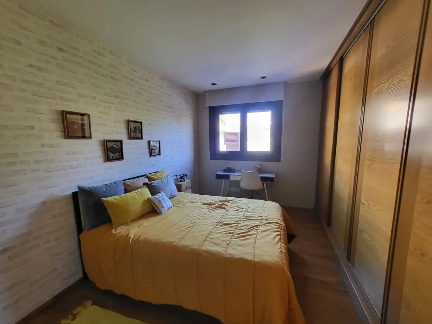 Habitación de Casa o chalet en venta en Vigo  con Calefacción, Jardín privado y Terraza