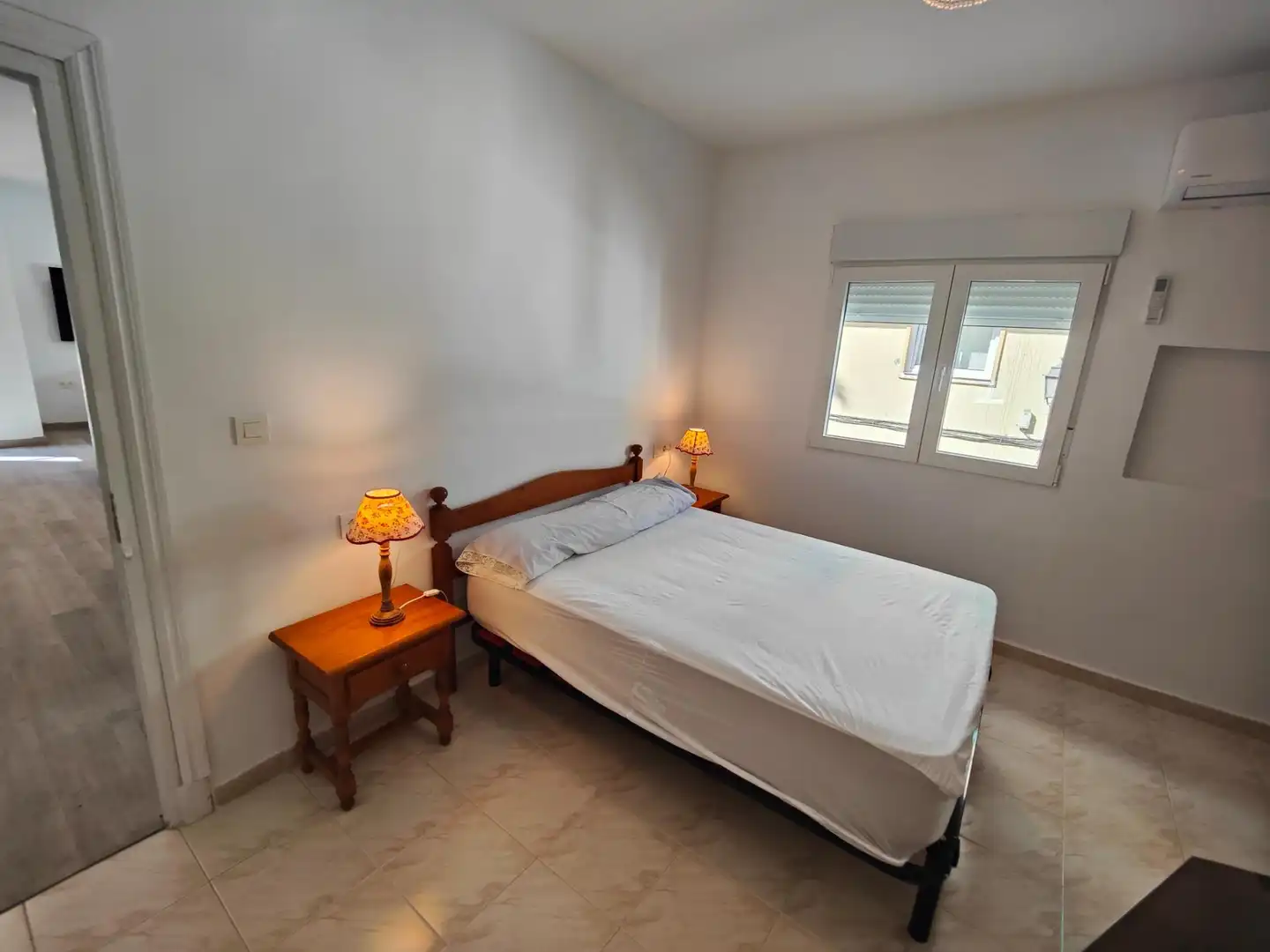 Bedroom of Apartments for rent in Granada  with Air Conditioner, Heating and Furnished