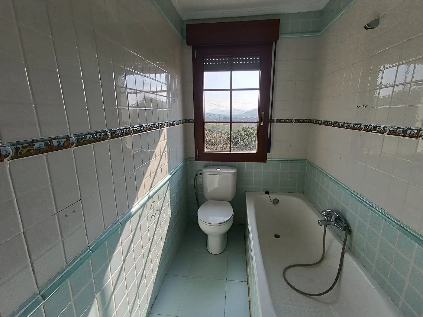 Bathroom of Houses for sale in Urduliz  with Heating, Private garden and Terrace