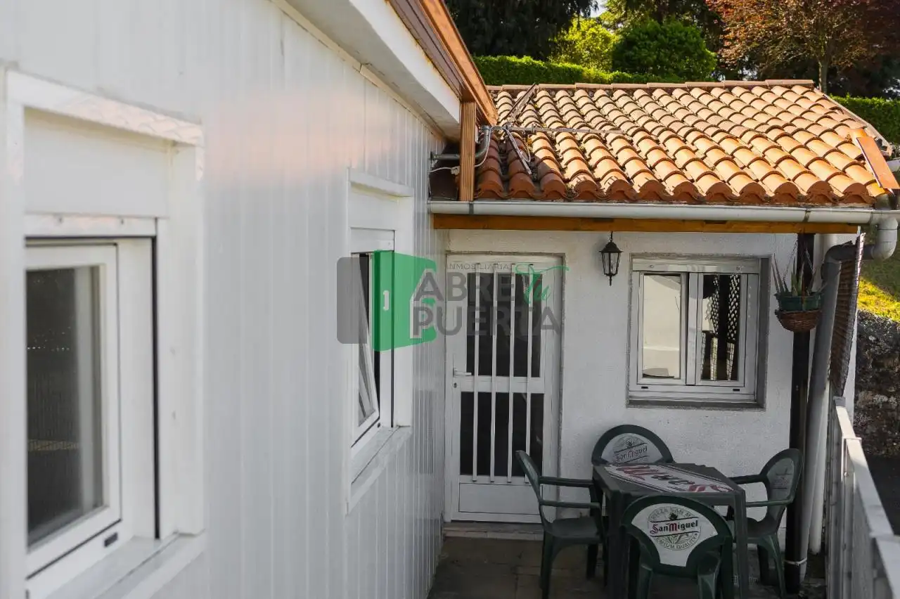 Vista exterior de Casa o chalet en venta en Ourense Capital  con Calefacción, Jardín privado y Amueblado
