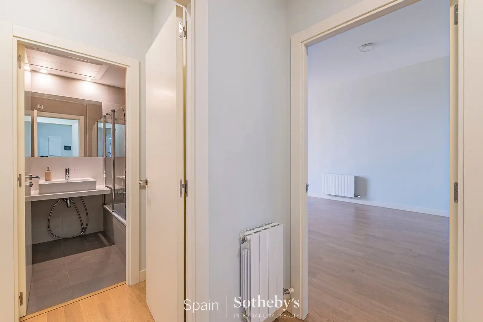 Apartamento en venta en Barcelona con Aire acondicionado, Calefacción y Terraza