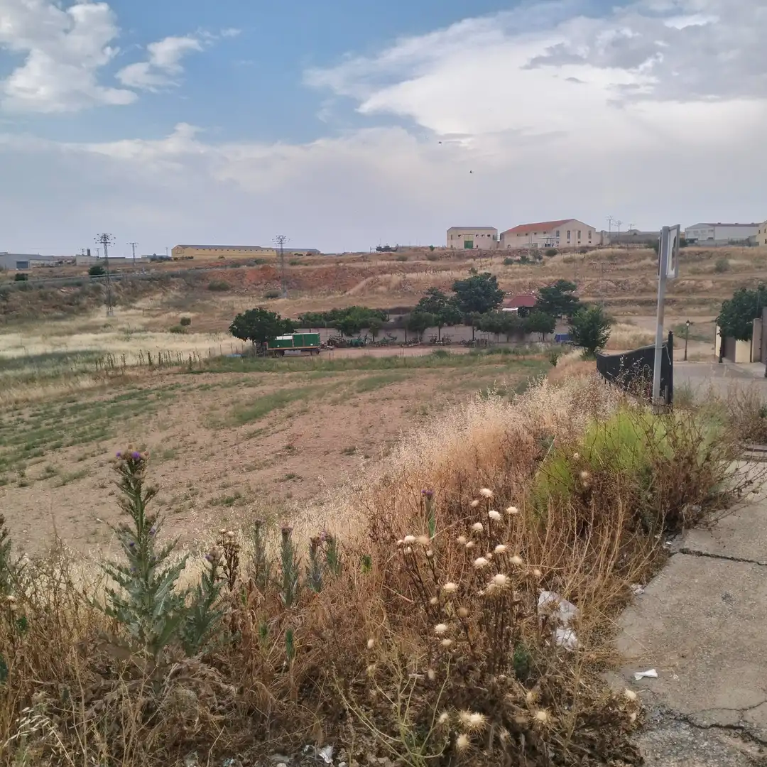 Terreno residenziale in vendita a Calle del Pozo 96D, imagen 2
