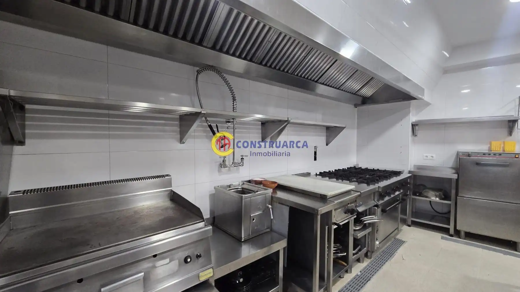 Kitchen of Buildings for sale in La Pueblanueva
