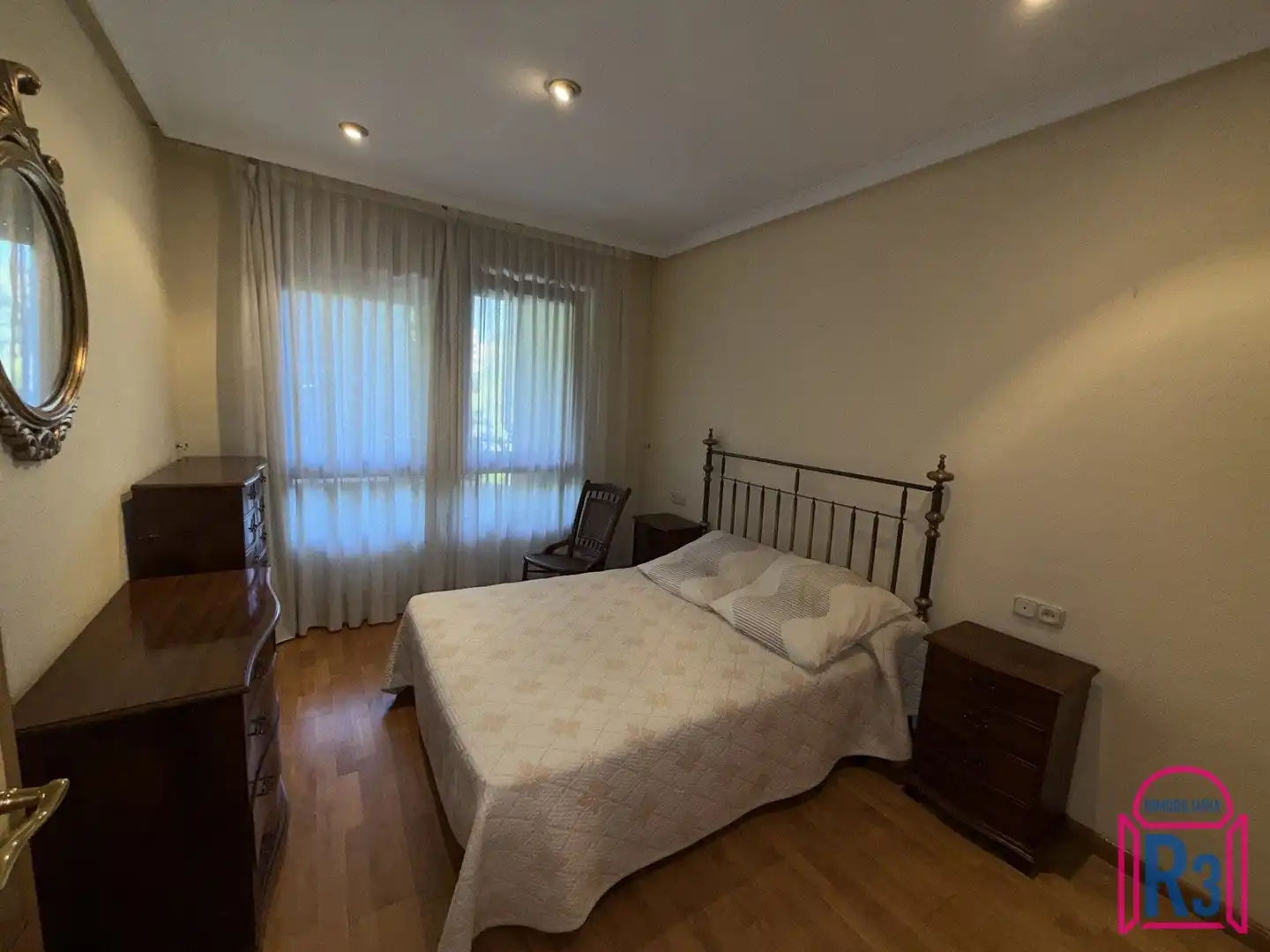 Wohnung zur Miete in Quiñones de León, Crucero