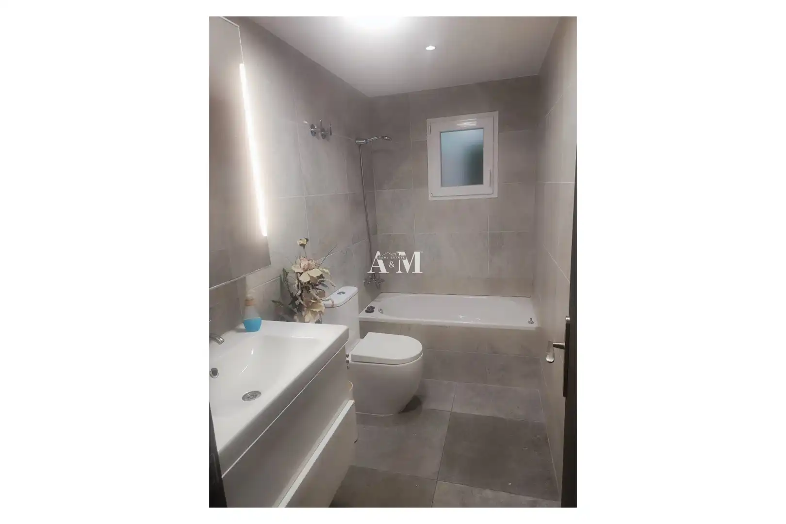 Bathroom of Apartments for rent in Almoradí  with Heating, Terrace and Furnished