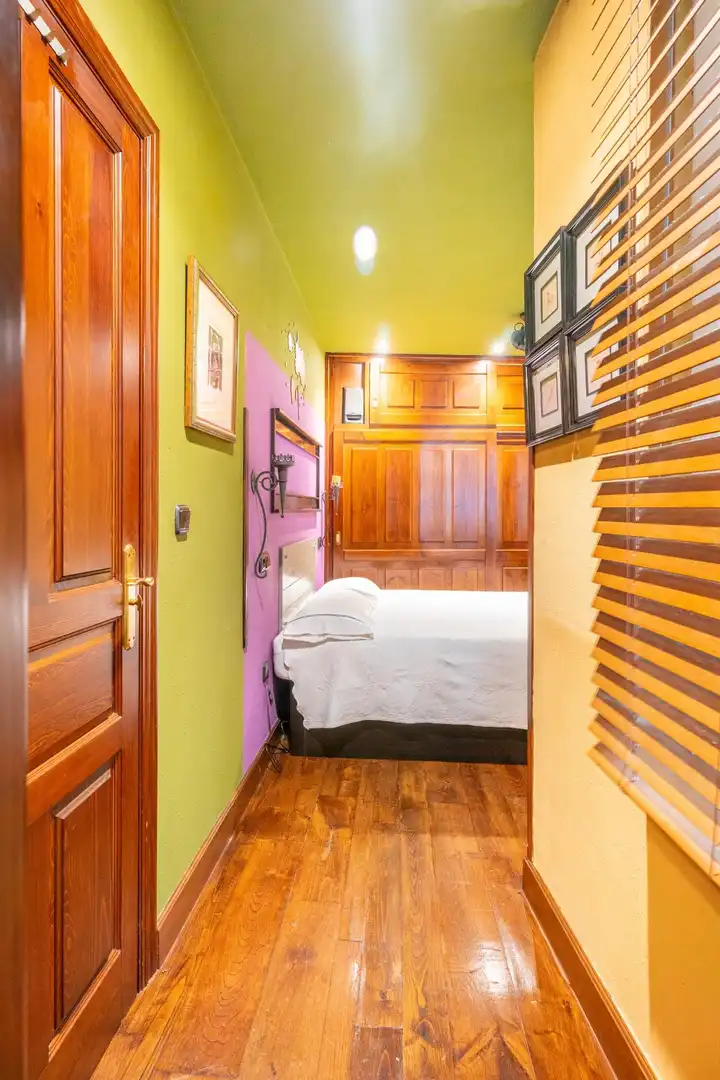 Schlafzimmer von Wohnung zum Verkauf in Oviedo  mit Heizung, Möbliert und Balkon