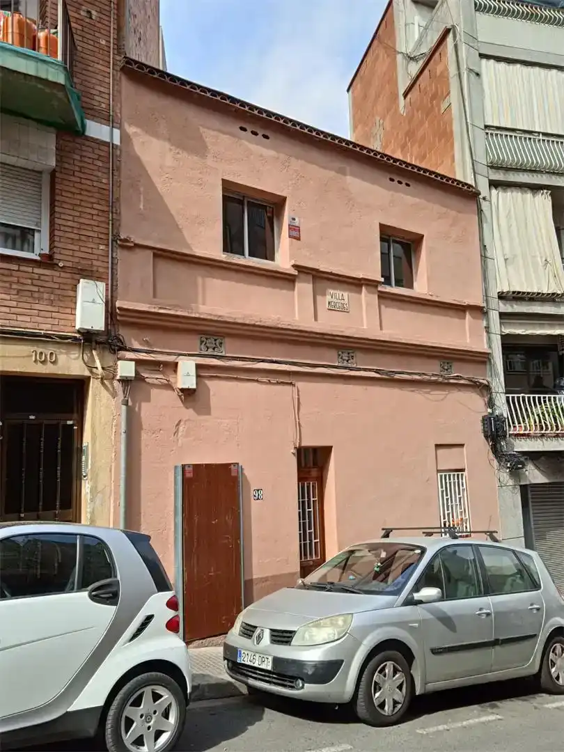 Vista exterior de Terreno en venta en Santa Coloma de Gramenet