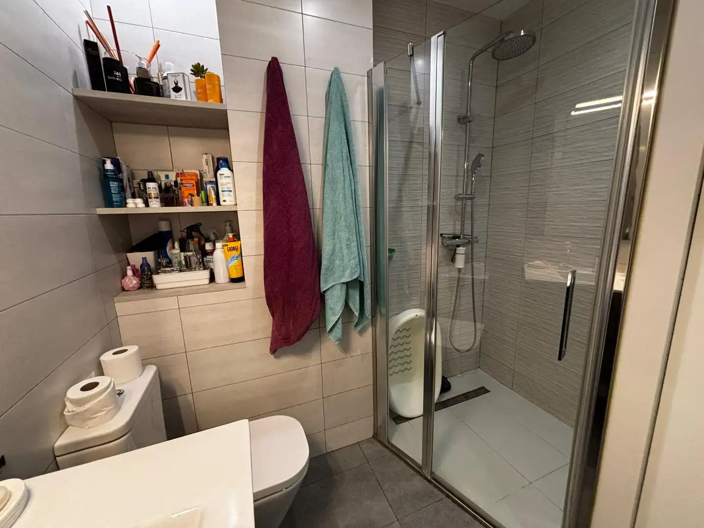 Badezimmer von Wohnung zum Verkauf in Badalona mit Klimaanlage, Heizung und Parkett