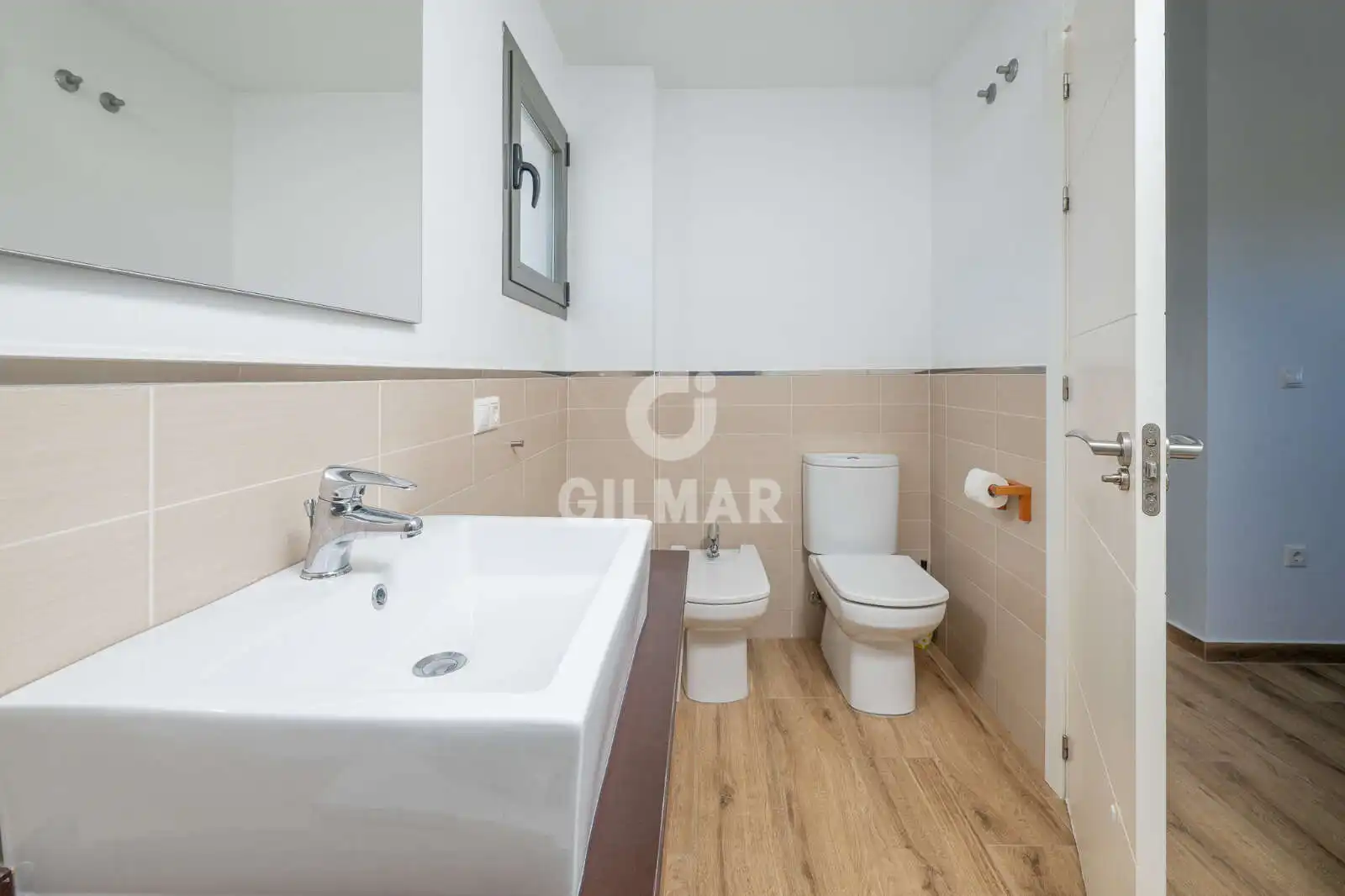 Bany de Casa o xalet en venda en Conil de la Frontera amb Jardí privat, Piscina i Moblat