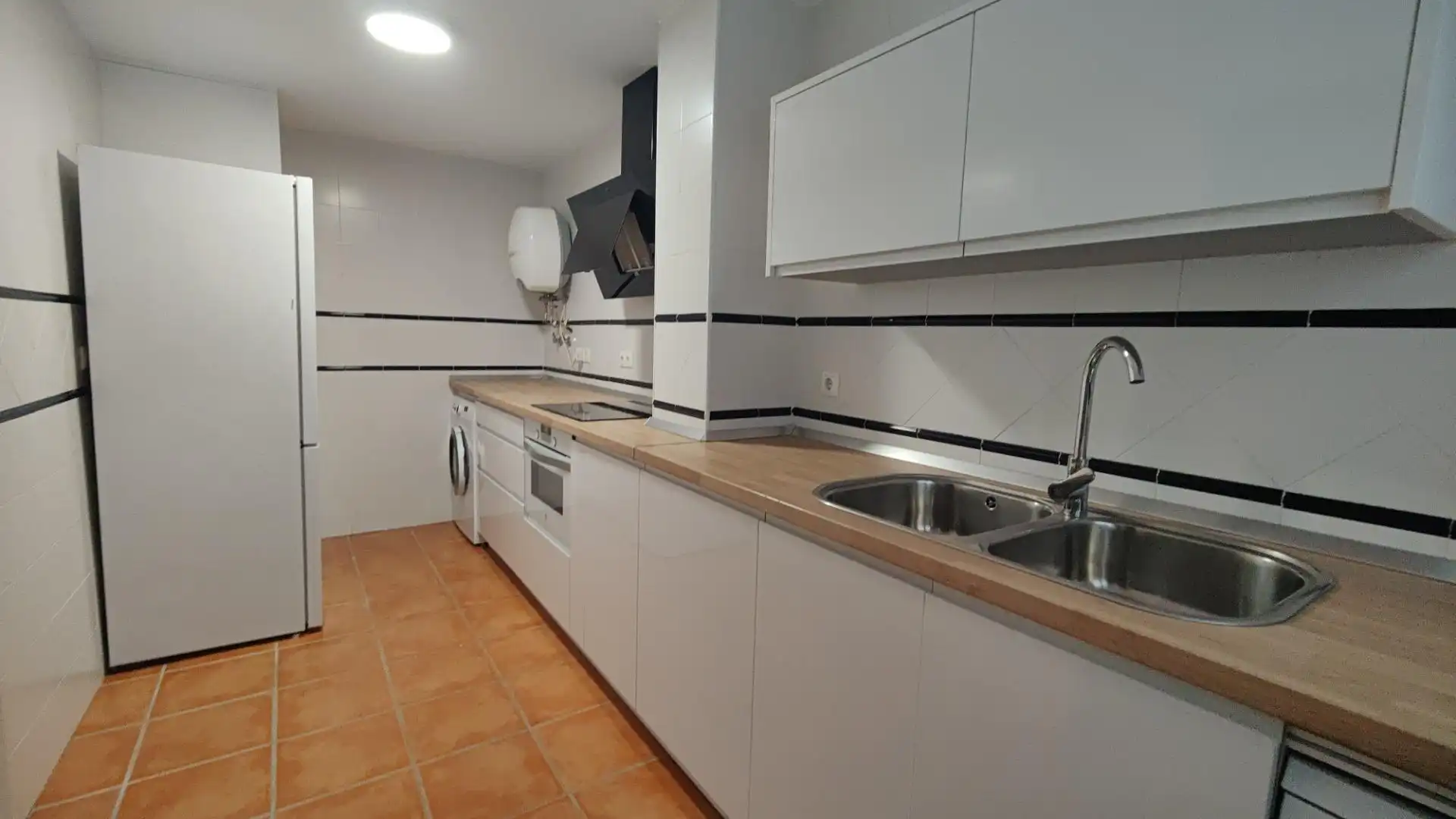 Cocina de Piso en venta en La Zubia con Aire acondicionado, Calefacción y Terraza