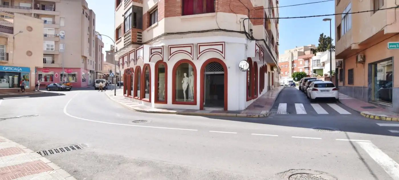 Geschaftsraum zum Verkauf in Calle REAL (R), 41, Roquetas Pueblo