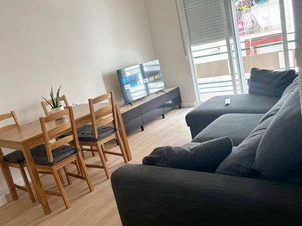 Piso en Alquiler en Calle Doctor Medina Olmos, 40 en Angustias - Chana - Encina