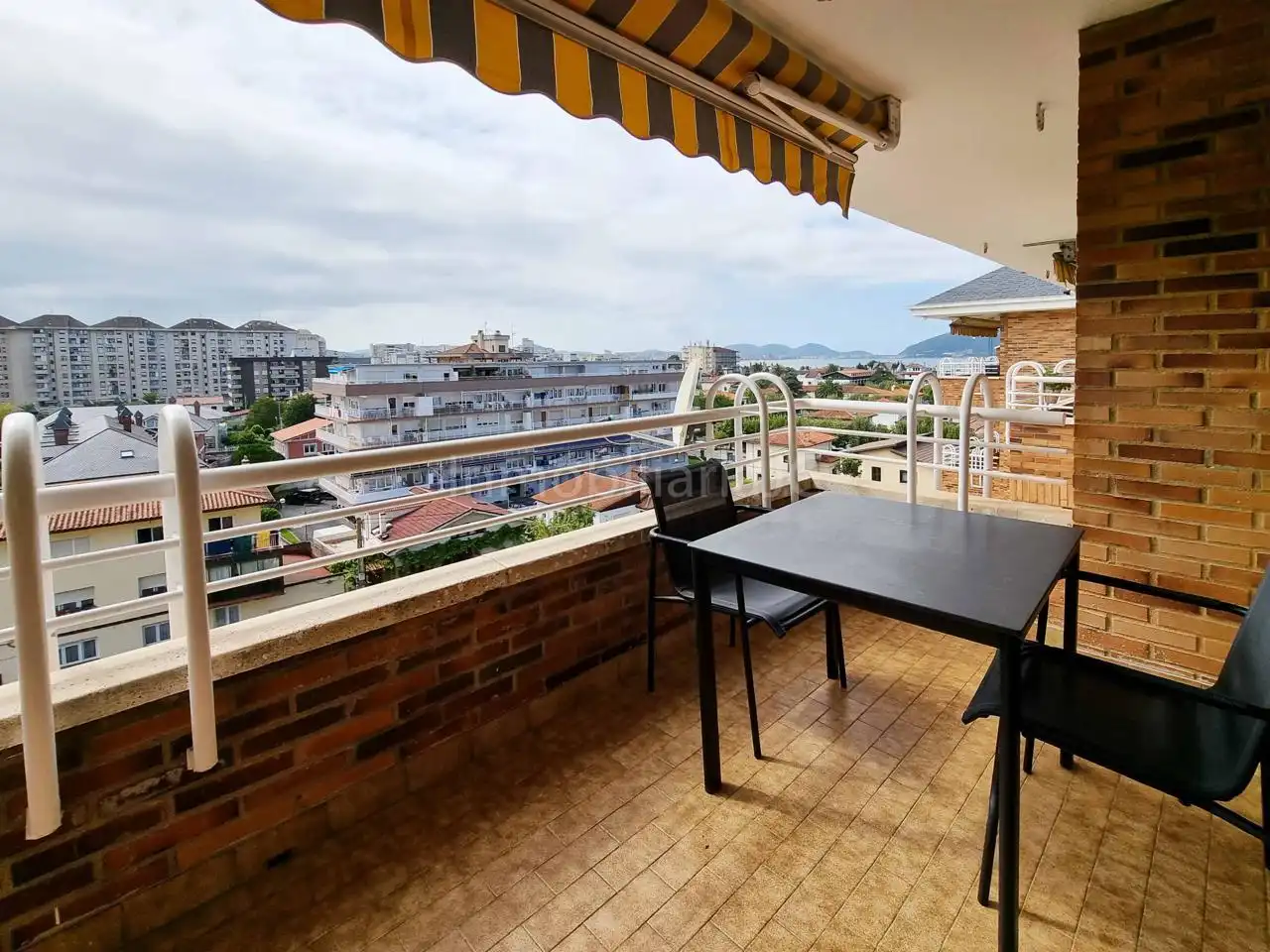 Terrace of Flat for share in Laredo  with Heating and Furnished