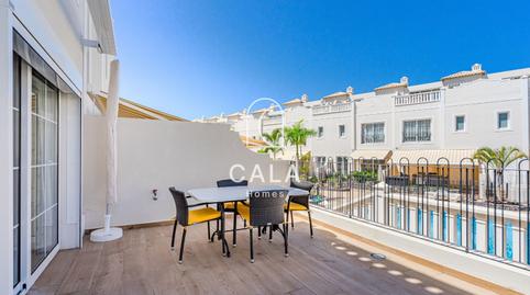 Photo 3 of Single-family semi-detached for sale in Hermano Pedro de Bethencourt, Los Cristianos, Santa Cruz de Tenerife