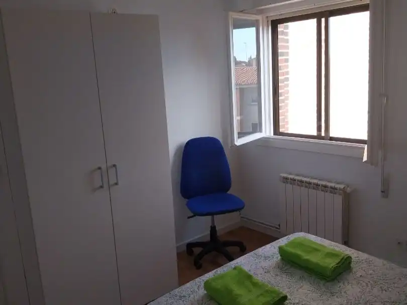 Habitación de Piso de alquiler en Santander con Amueblado, Horno y Lavadora