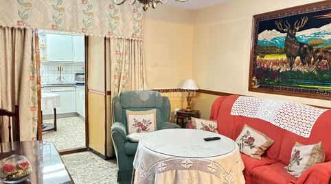 Foto 2 de Casa adosada en venta en C. Ramón y Cajal, Villacarrillo, Jaén