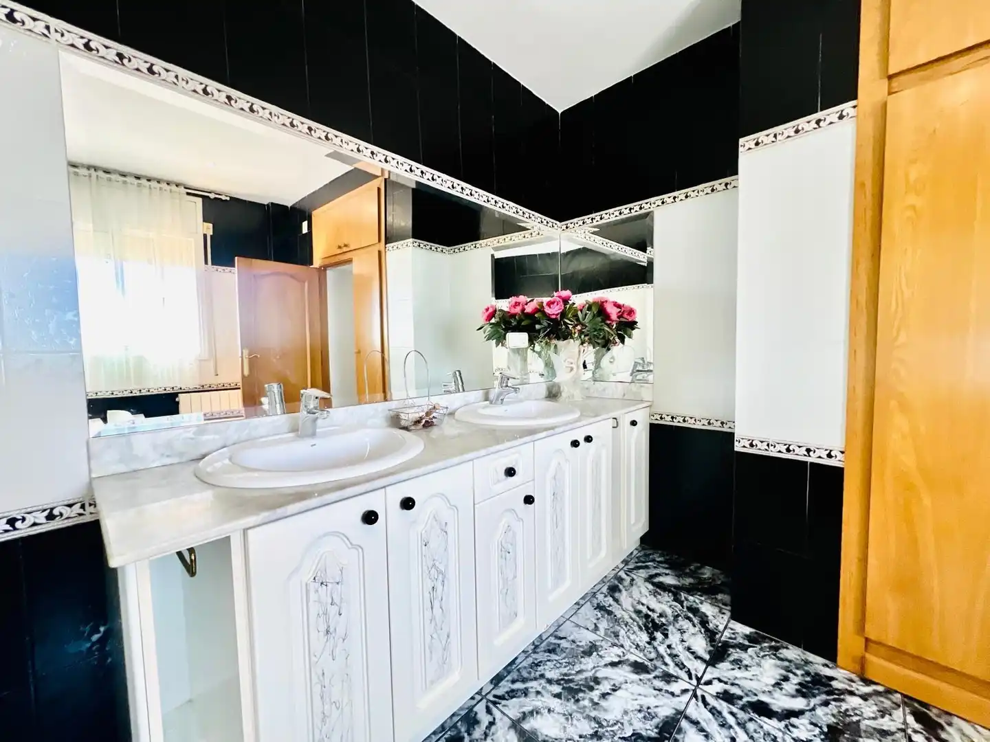 Baño de Casa adosada en venta en Valls con Aire acondicionado, Calefacción y Jardín privado