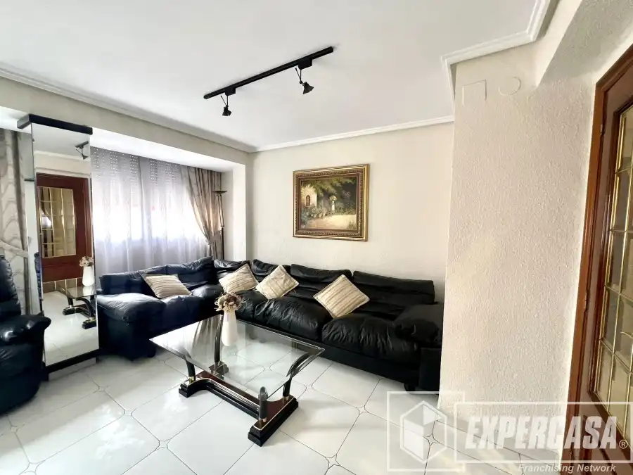 Living room of Flat for sale in Alaquàs  with Storage room
