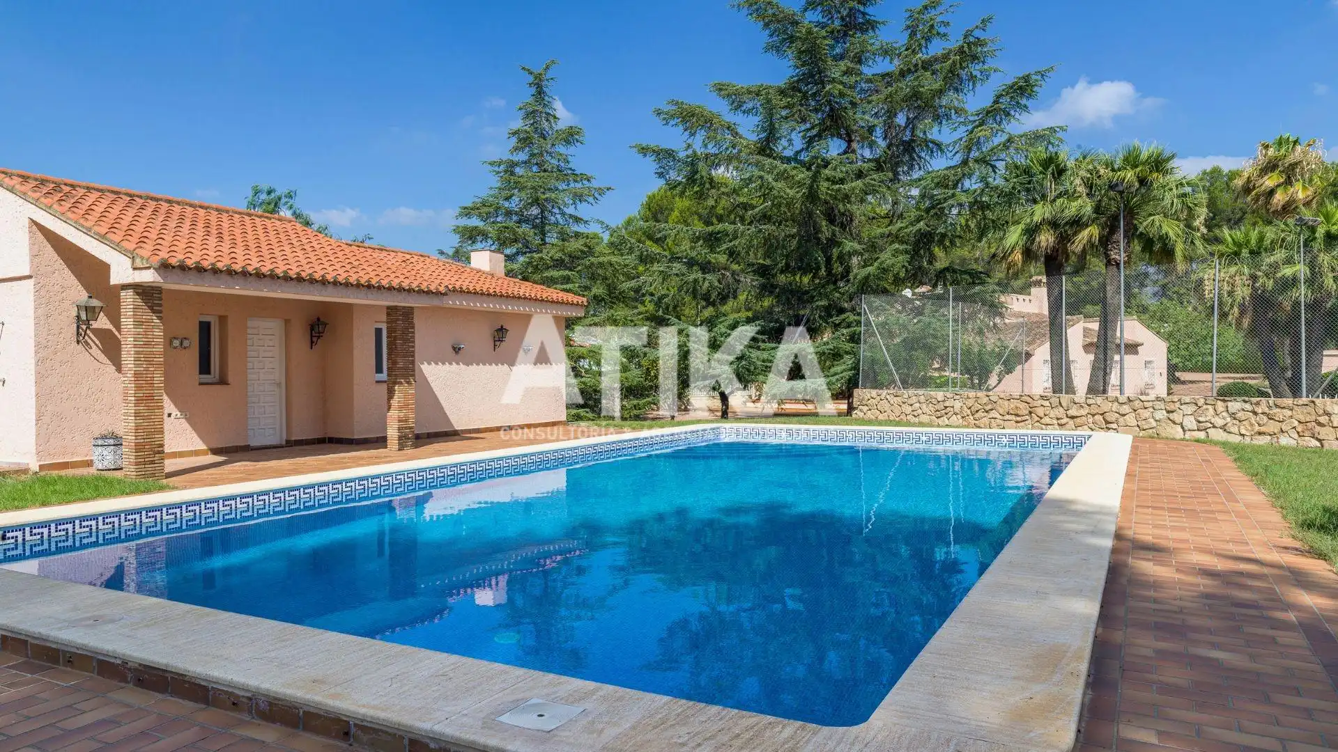 Vista exterior de Casa o chalet en venta en Ontinyent con Calefacción, Terraza y Piscina