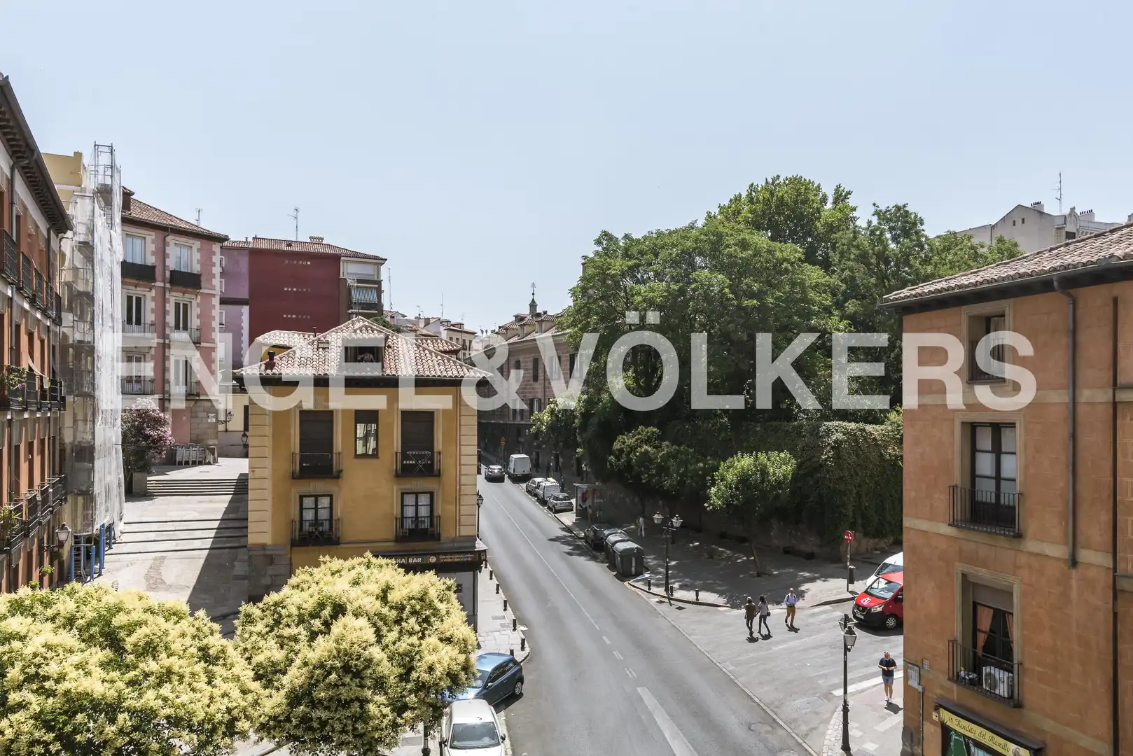 Außenansicht von Wohnung zum Verkauf in Madrid mit Klimaanlage und Heizung